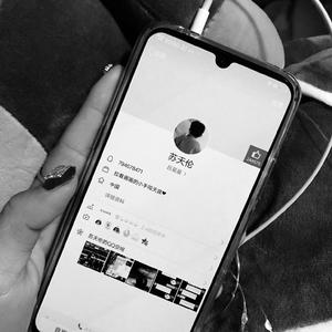 俄罗斯肥妇大屁股撒尿
